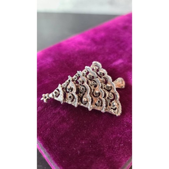 Vintage Silver Tone Metal Christmas Tree Brooch - Picture 6 of 10